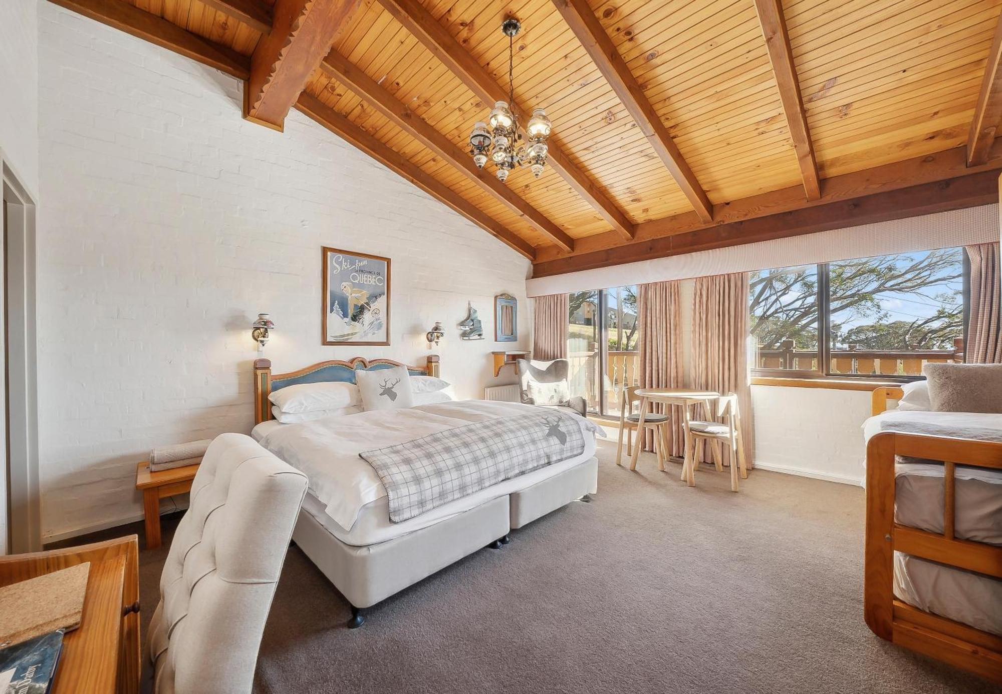 Hotel Pension Grimus Mount Buller Esterno foto